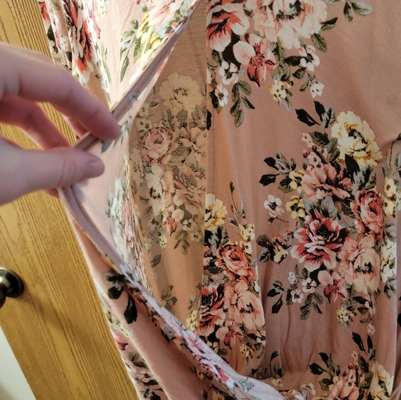 P.S. Kate Long Sleeve Pink Floral top - Picture 4 of 5